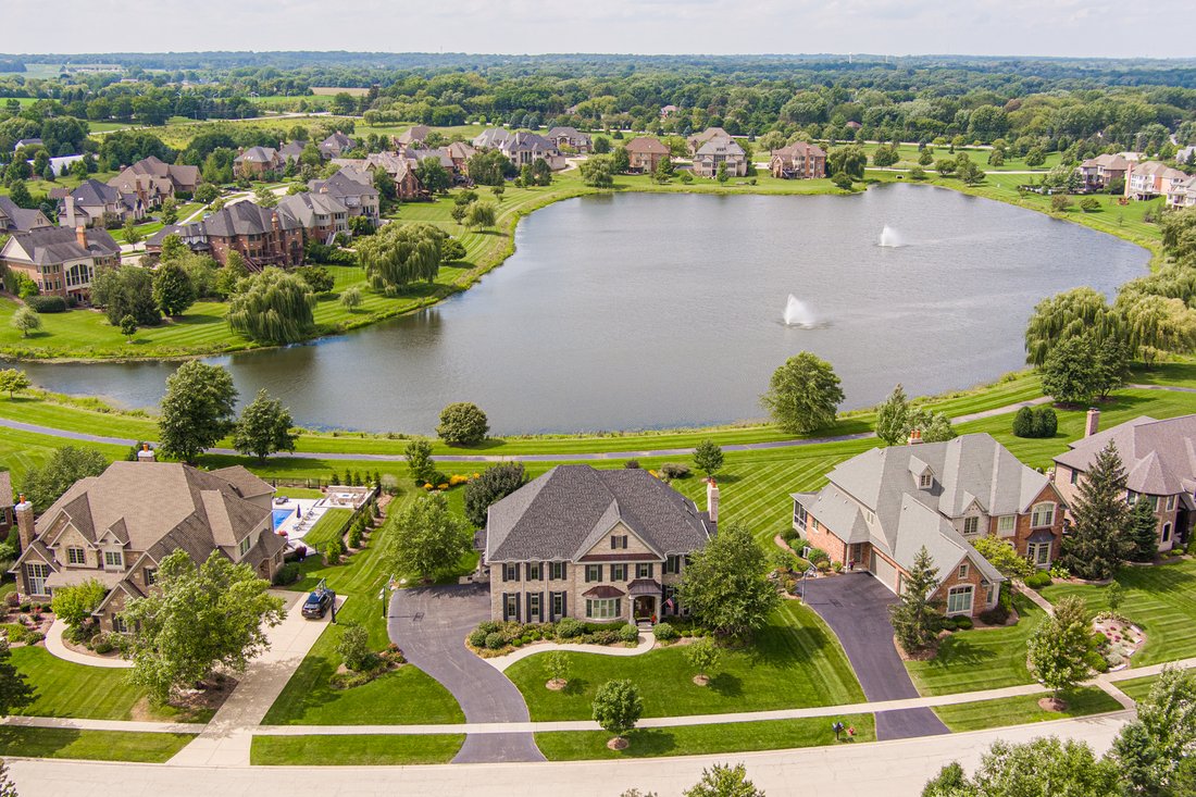 House in Campton Hills, Illinois, United States 4 - 12196665