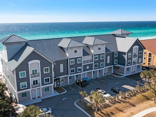 Luxury beachfront homes for sale in Destin, Florida | JamesEdition