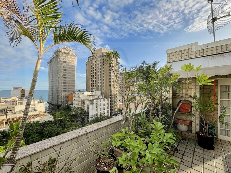 A closer look at Luxury Accommodation Rio De Janeiro Penthouse