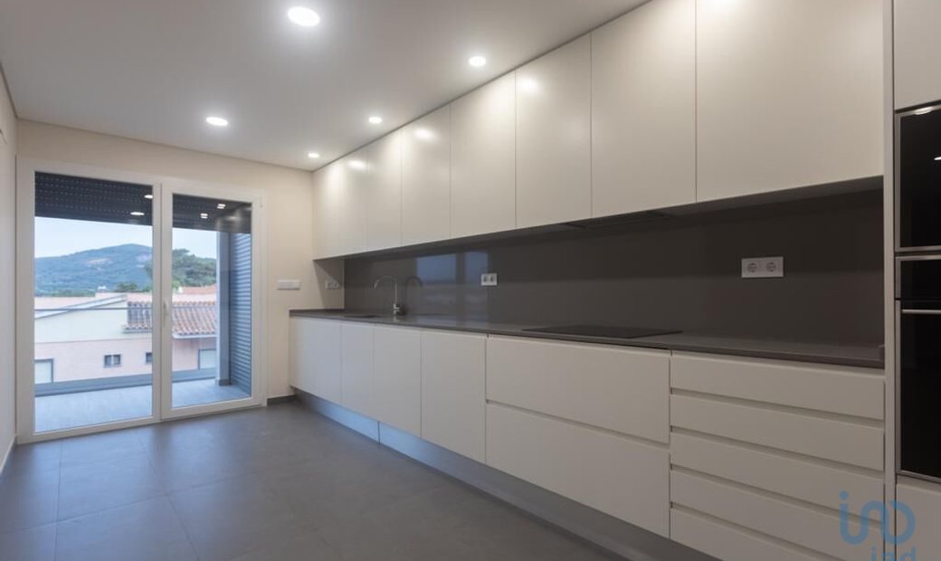 Setúbal Apartment In Setúbal Municipality, Setubal, Portugal For Sale (12203321)