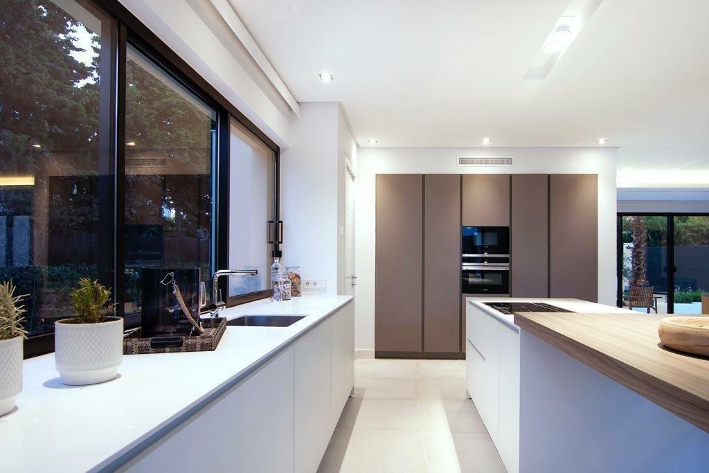 Villa in Guadalmina Baja, San Pedro de Alcantara, Spain 3 - 12203993