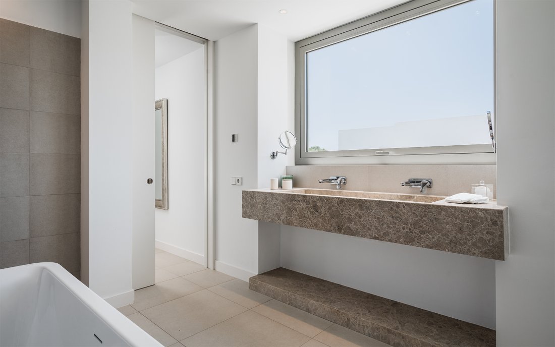 Villa in Estepona, Andalusia, Spain 4 - 12203991