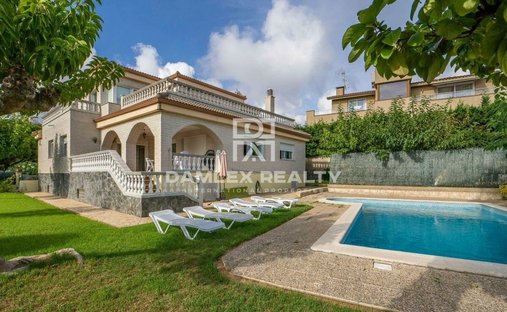 House in Lloret de Mar, Catalonia, Spain 1