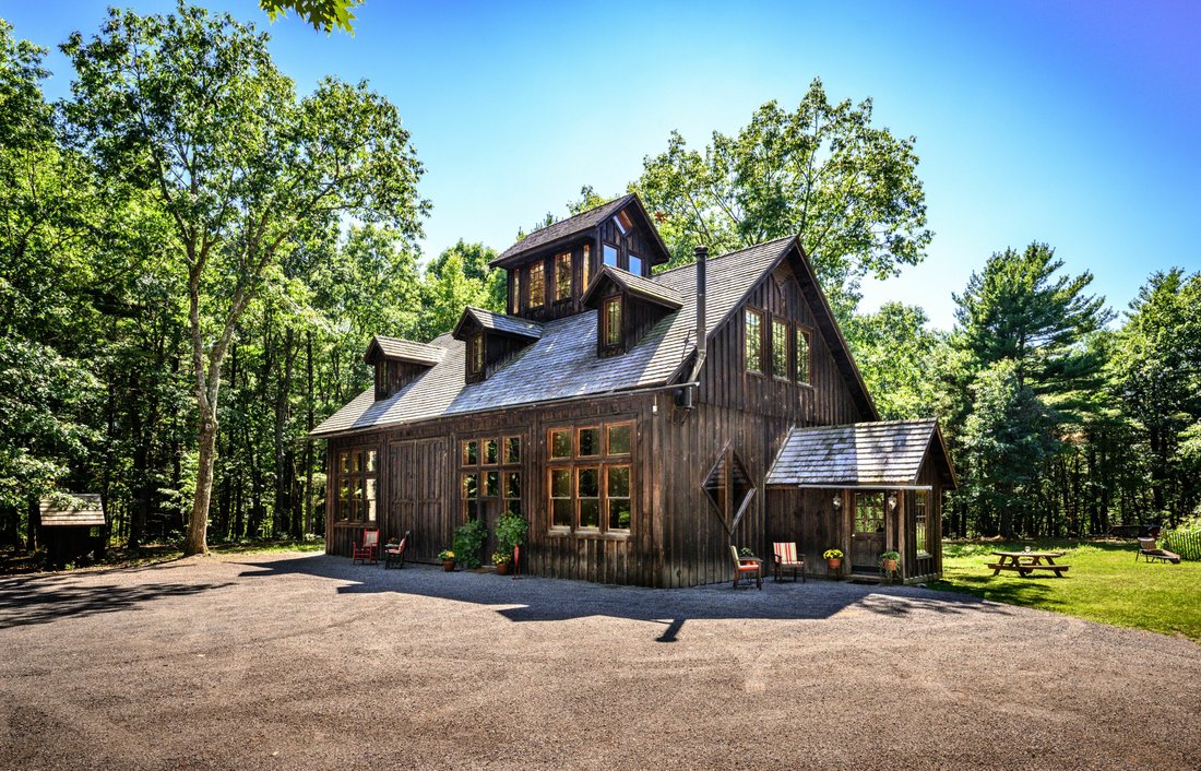 Magnificent 32 Acre Country Property In Old Chatham, New York, United