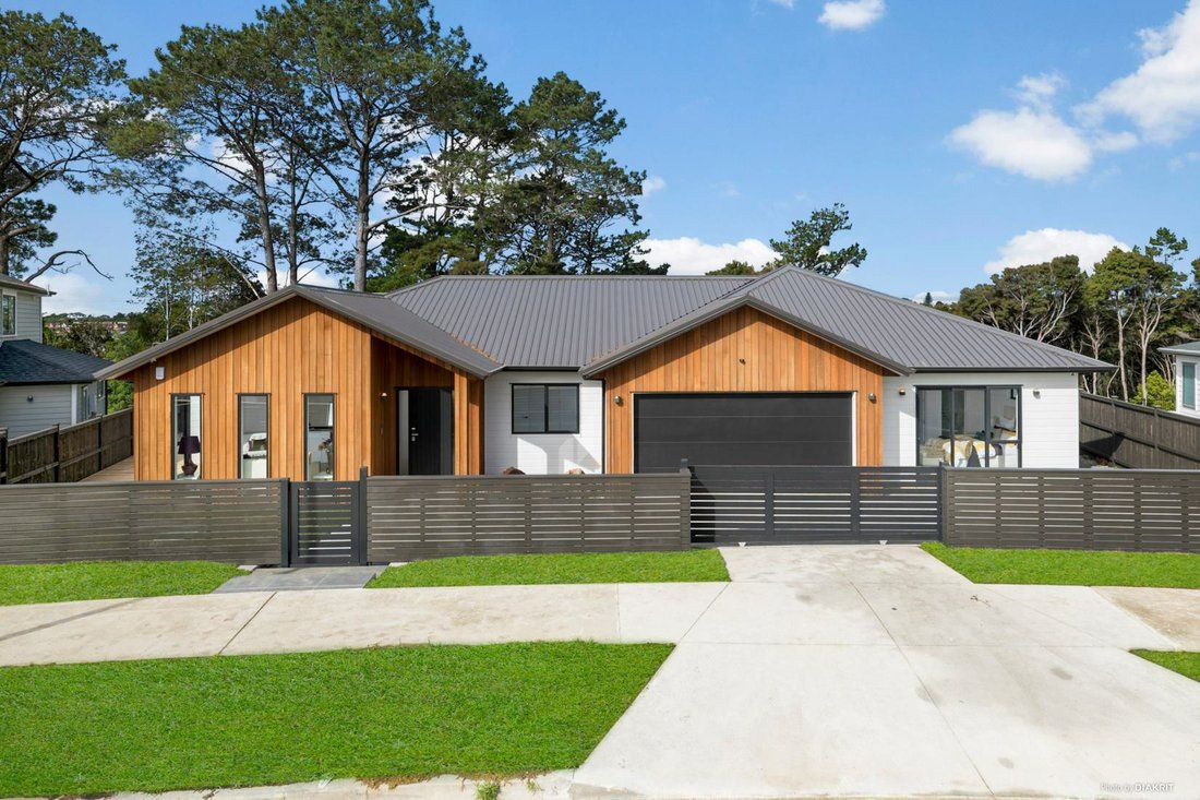 One Of A Kind New Single Level Home In Auckland, Auckland, New Zealand