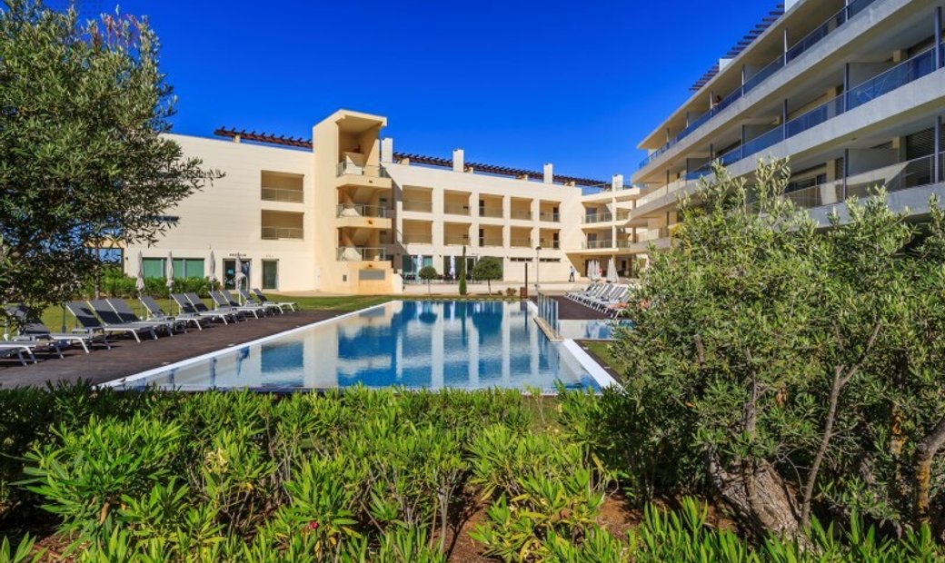 Excellent 3 Bedroom Villa For Sale In Vilamoura In Quarteira, Algarve, Portugal For Sale (12207341)