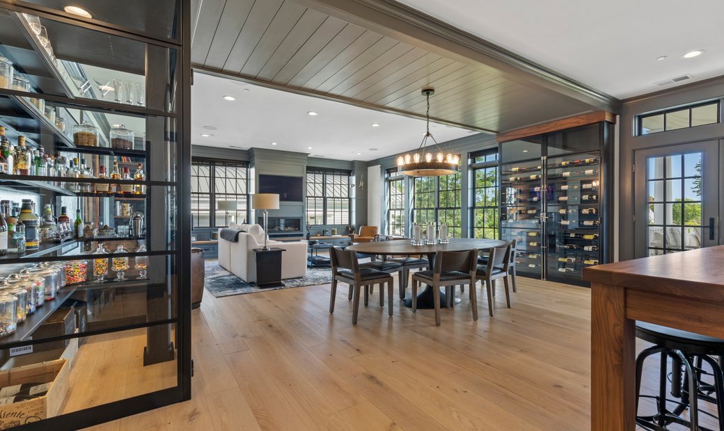 One Of The Most Spectacular Units At 66 In Guilford, Connecticut