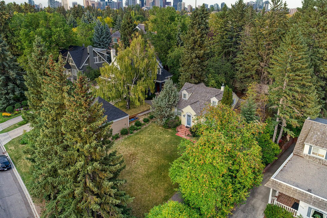 Calgary, Calgary And Foothills In Calgary, Alberta, Canada For Sale (12210005)