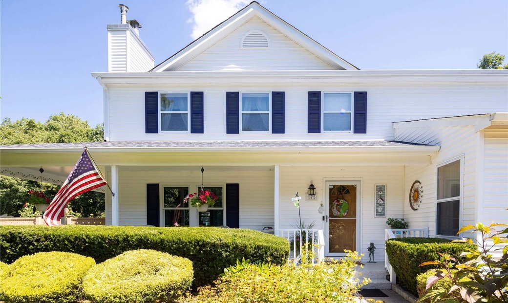 175 Natures Lane, Miller Place, Ny, In Miller Place, New York, United