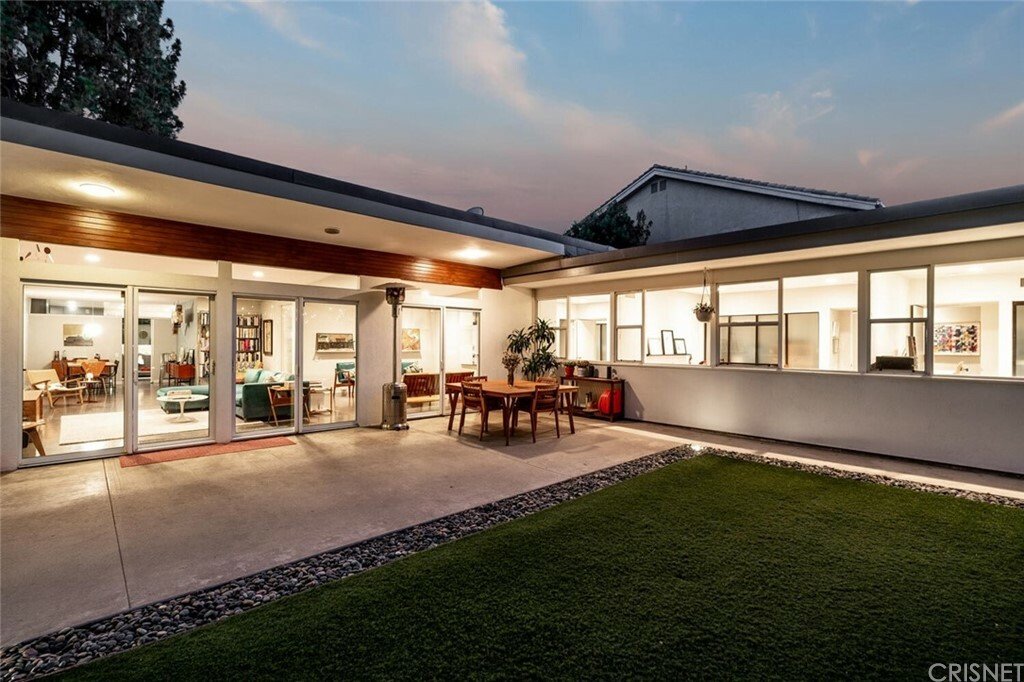 House in Los Angeles, California, United States 1 - 12212435
