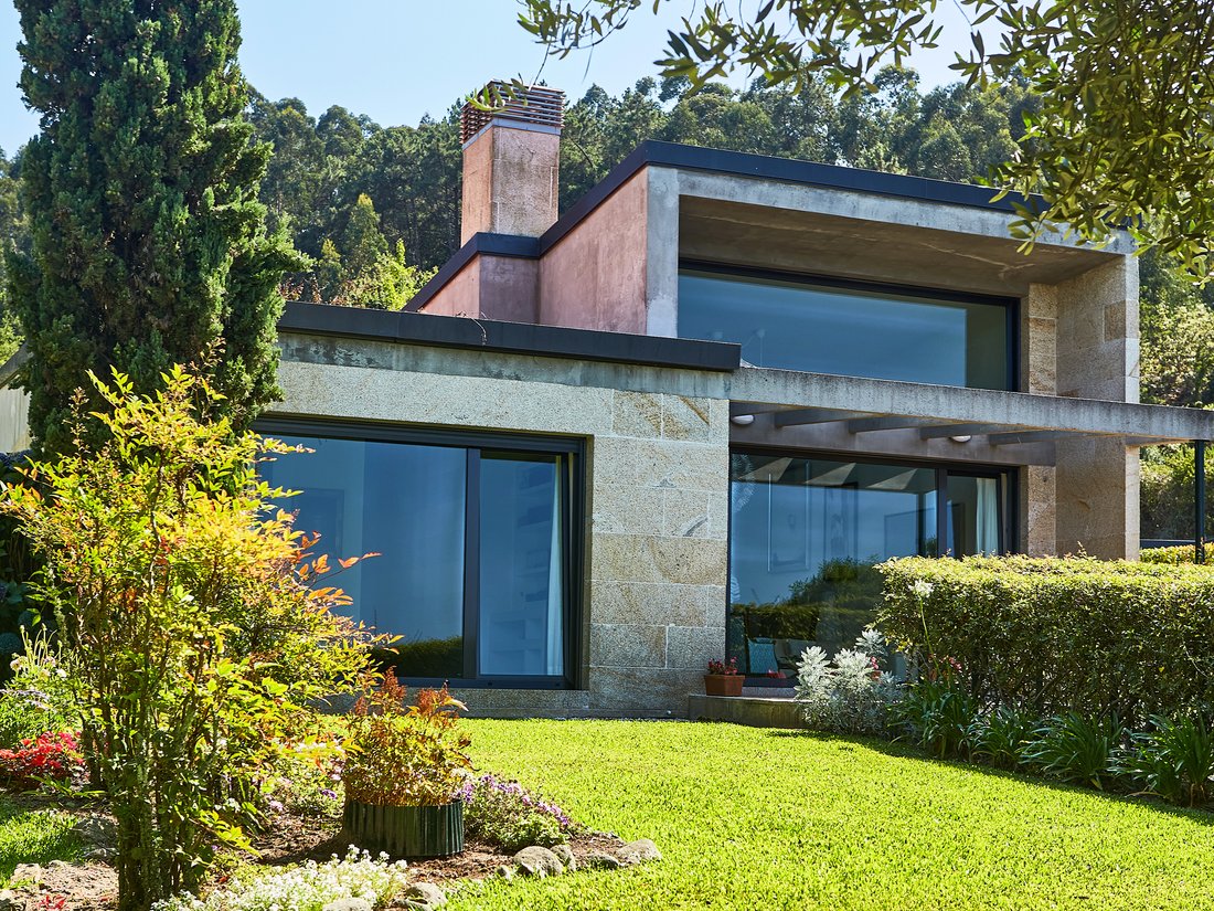 House With Garden And Views Of Cíes Islands In Baiona In Galicia, Spain For Sale (12212020)