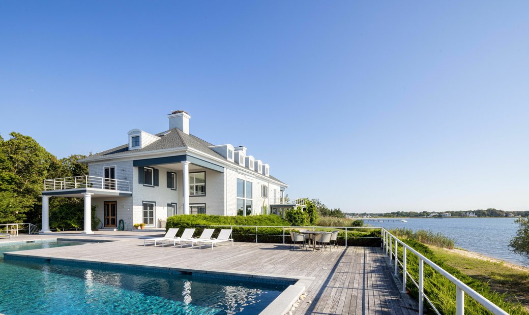 50 Old Neck Road S, Center In Center Moriches, New York, United States