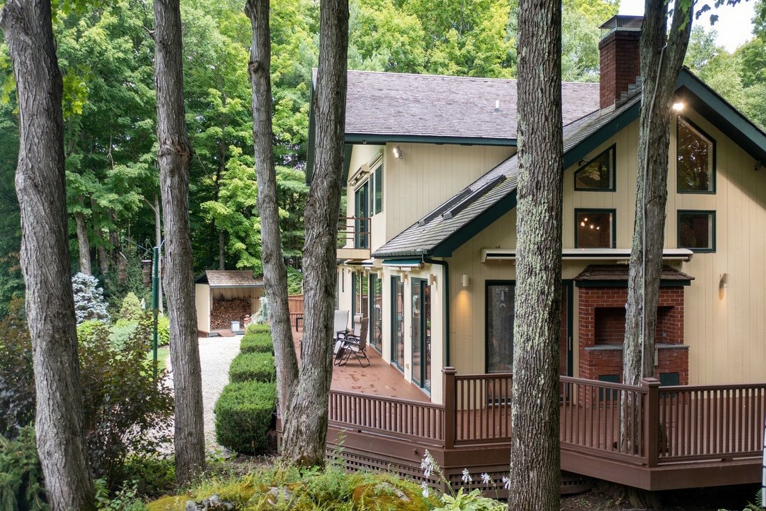 305 Birch Hill Drive In 05255, Vermont, United States For Sale (12210845)