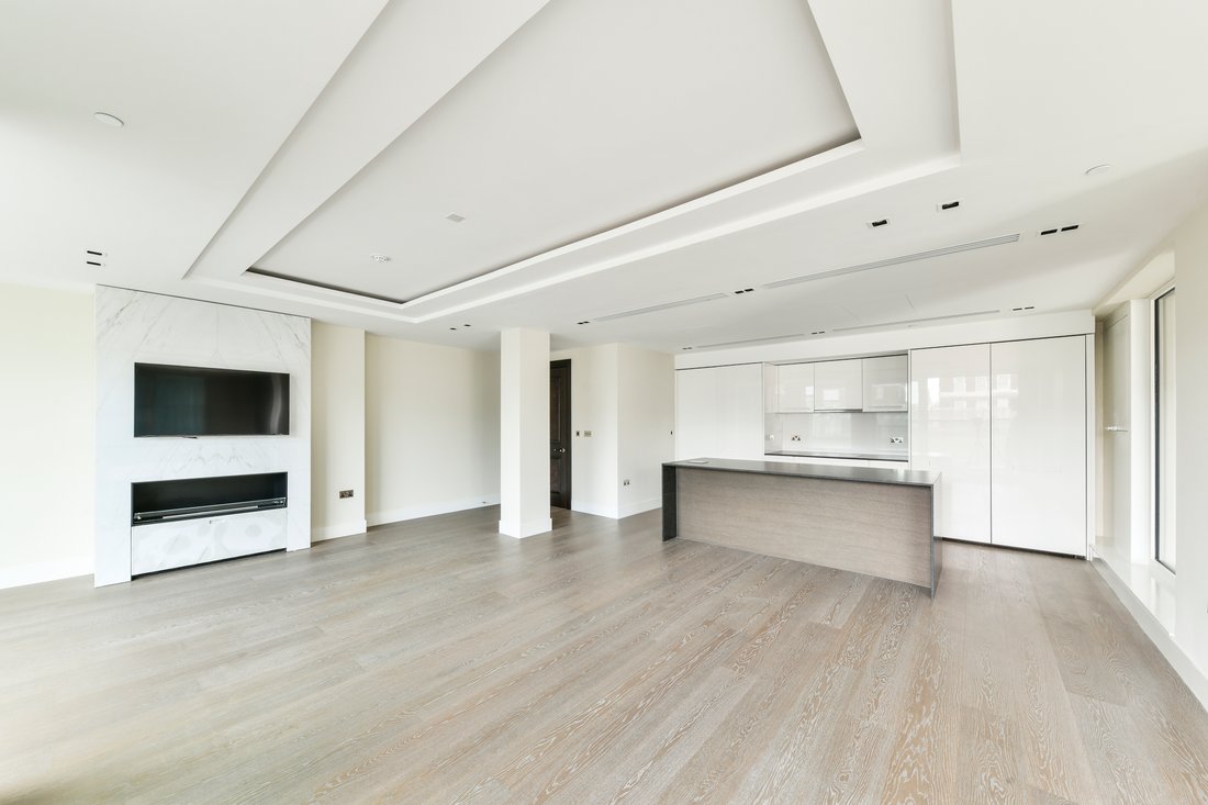 A Sleek Three Bedroom Apartment In A Coveted In London, England, United