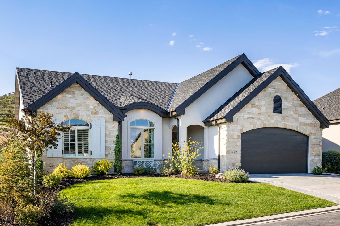 Featuring Breathtaking Mountain Views And The In Draper, Utah, United