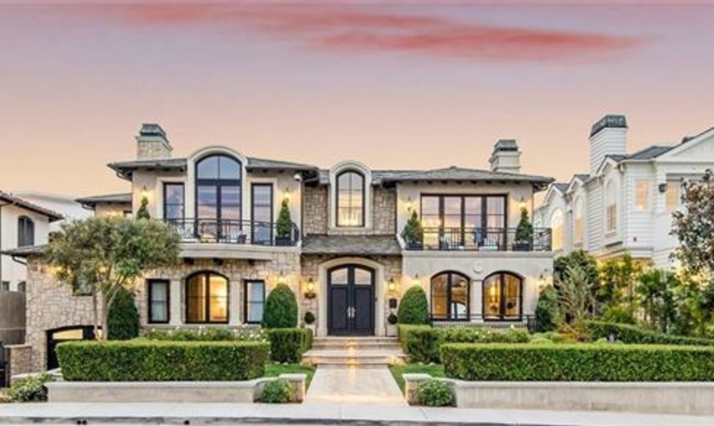 Incredible Custom Manhattan Beach In Manhattan Beach, California