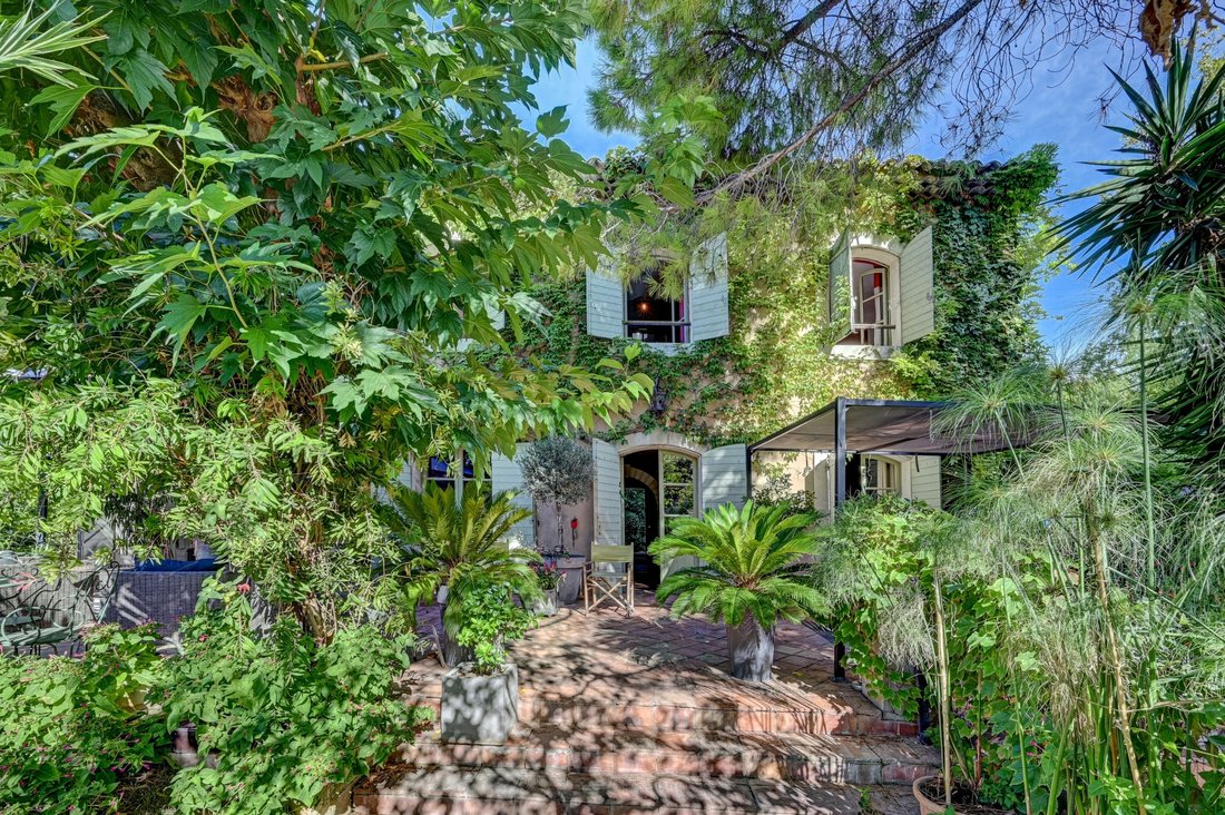 Master House 8th In Marseille, Provence Alpes Côte D'azur, France For Sale (12215004)