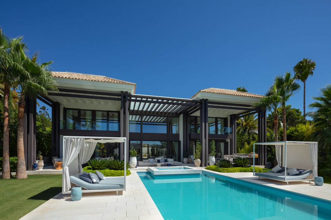 Sensational Brand New 7 Bedroom Villa In Front Of In Marbella