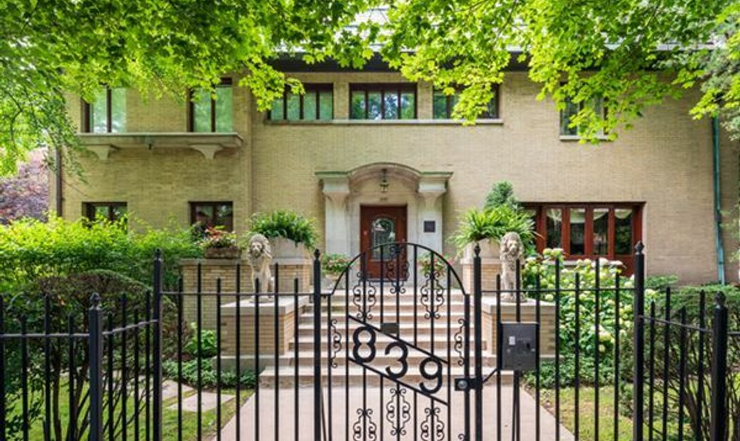 Magnificent Historic Estate In Chicago, Illinois, United States For