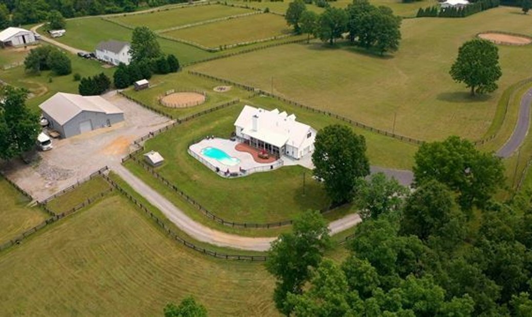 State Of The Art Equestrian / Horse Farm In Dickson, Tennessee