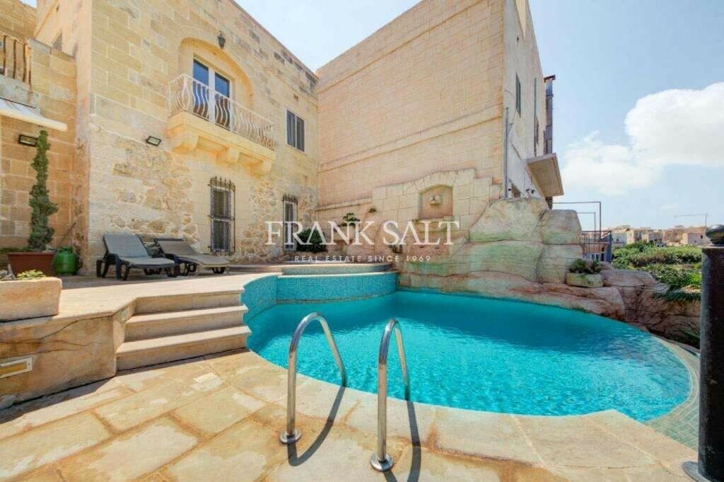 Furnished House Of Character In Zebbug Gozo In żebbuġ, Malta For Sale