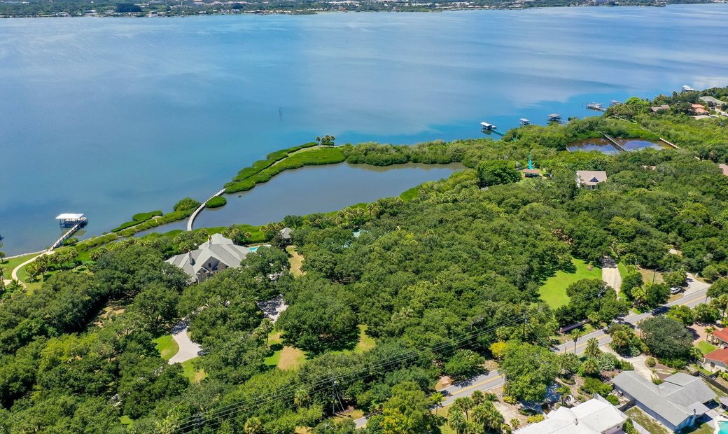 7775 S Tropical Trail, Merritt In Merritt Island, Florida, United