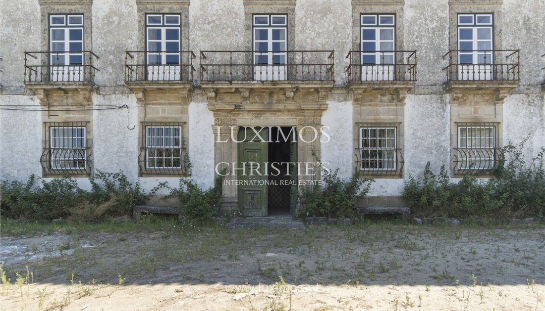 Sale Manor House To Restore With Gardens And In Viseu District