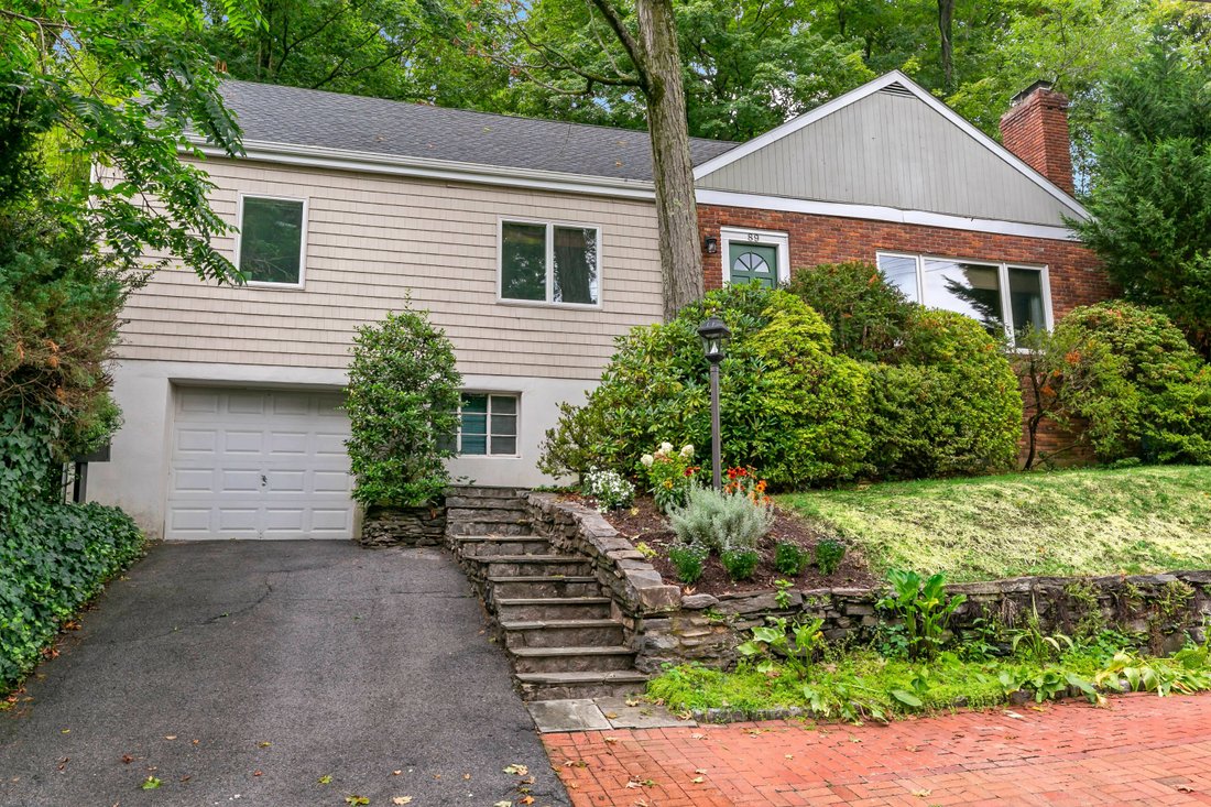 Stylishly Renovated And Expanded Ranch In Scarsdale, New York, United