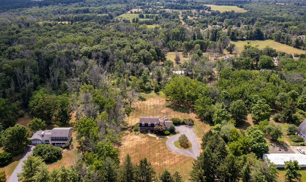 This House Has It All! In Hopewell Township, New Jersey, United States