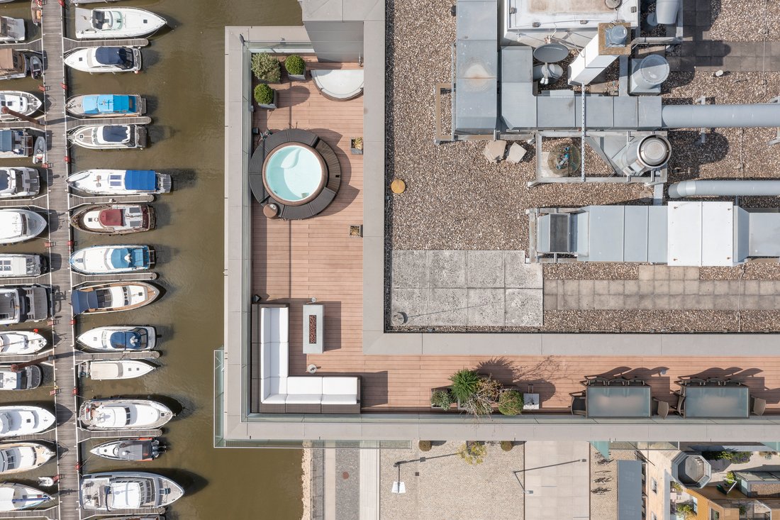 Luxurious And Spectacular Penthouse In Cologne, North Rhine Westphalia