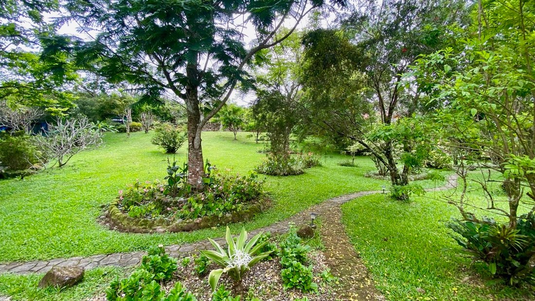 3 Independent Houses And Large In Anton Valley, Coclé Province, Panama