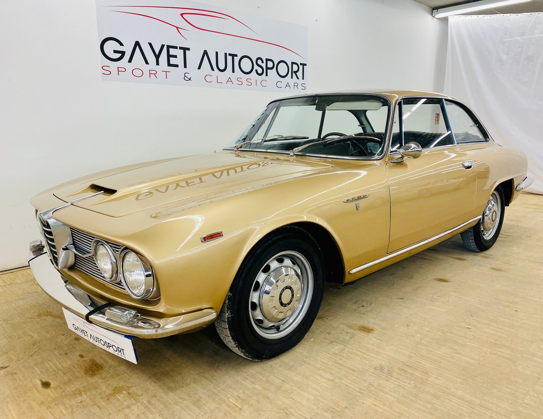 Coupe in Gaillac, Occitanie, France 1 - 12225635