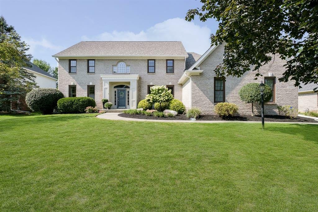 5 Bedrooms Single Family Detached In Westfield, Indiana, United States