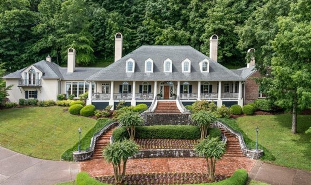 Impressive Brentwood Estate In Nashville, Tennessee, United States For
