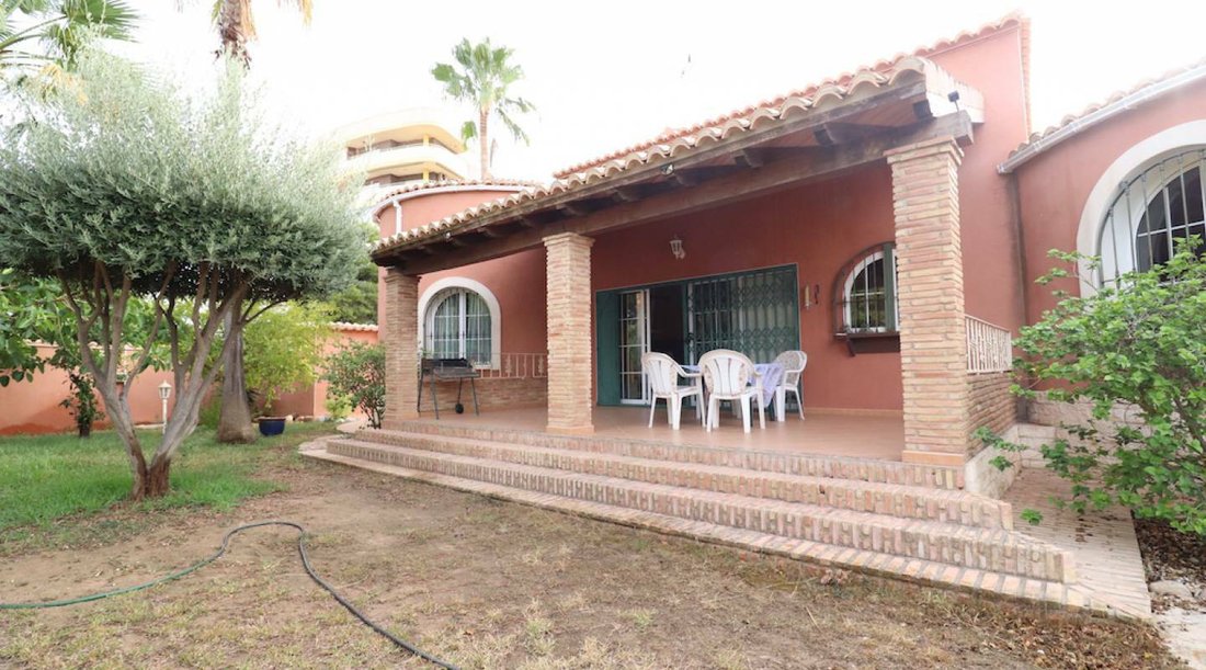 La Zenia Villa In La Zenia, Valencian Community, Spain For Sale (12226565)