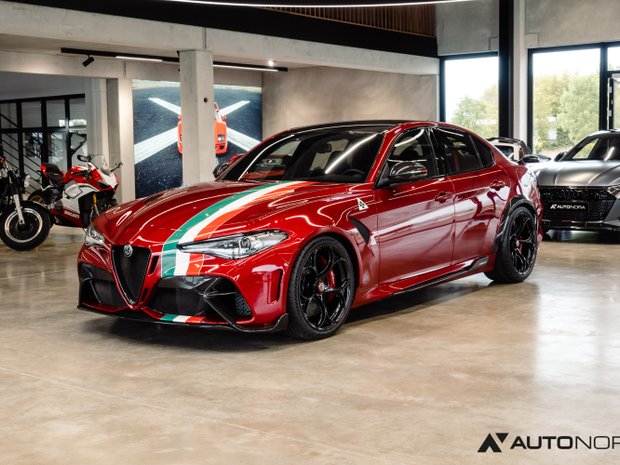 Alfa Romeo Giulia GTAm for sale | JamesEdition