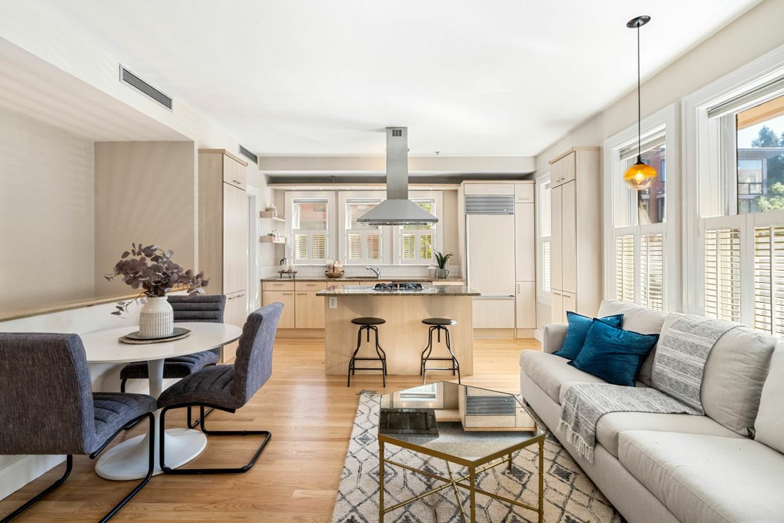 Condo in Boston, Massachusetts, United States 1 - 12228422