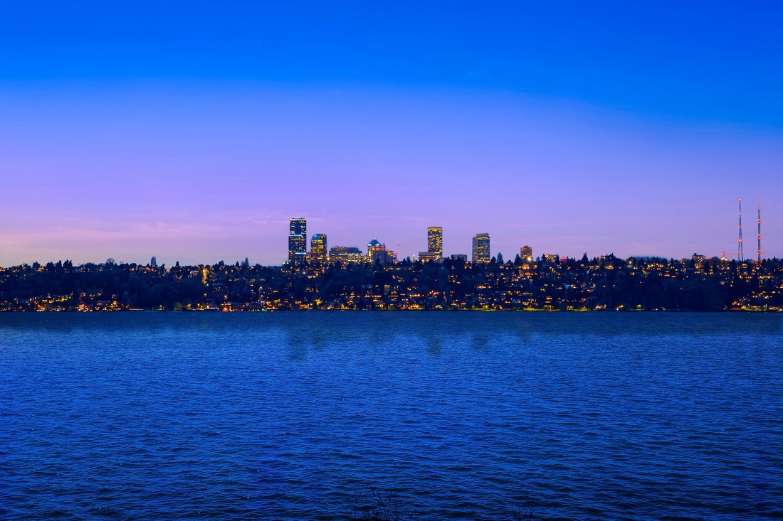 Signature Waterfront Estate In Bellevue, Washington, United States For Sale (11963542)