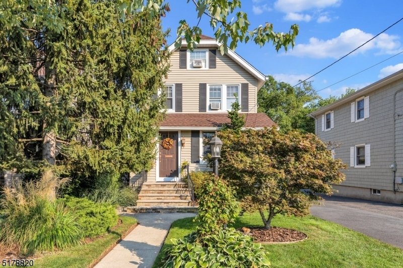 253 Orient Way In Rutherford, New Jersey, United States For Sale (12229687)