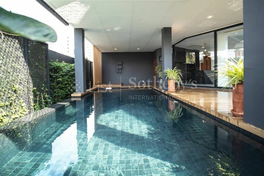 Single House With Pool Sukhumvit71 In Bangkok, Bangkok, Thailand For
