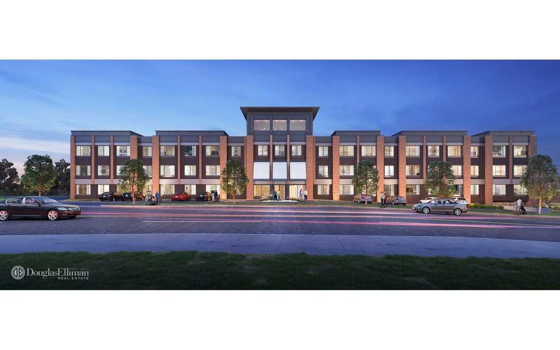 Condo Great Neck In Great Neck, New York, United States For Sale (12229932)