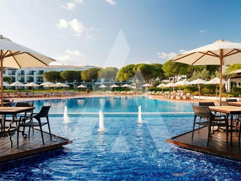 Resort Pine Cliffs T2 Luxury Suite On The In Olhos De água, Algarve