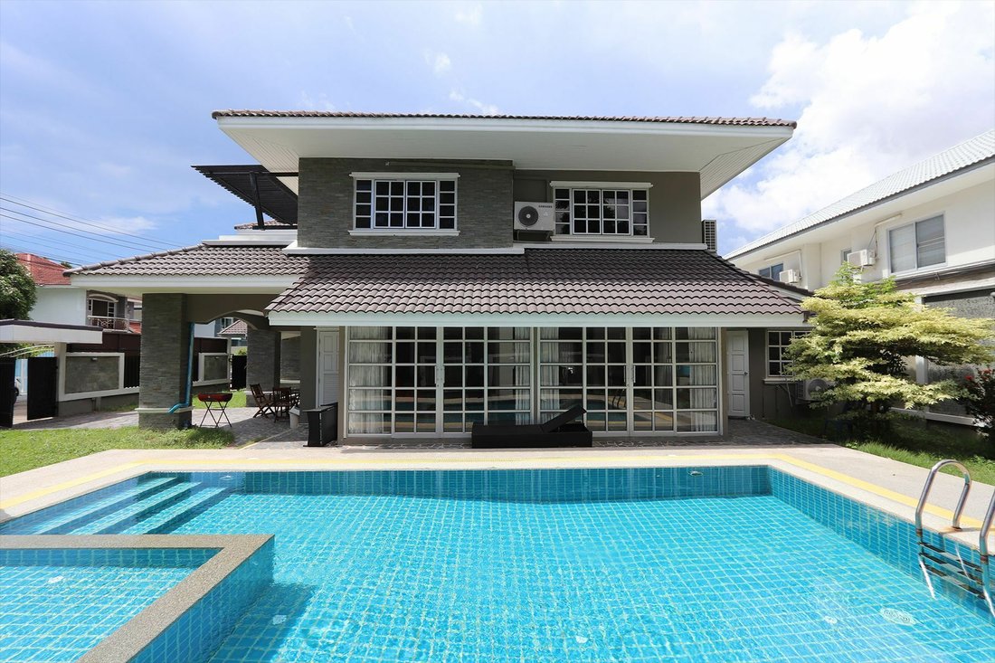 House in Pattaya City, Chon Buri, Thailand 1 - 12233382