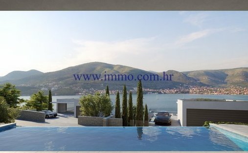 Villa in Zedno, Split-Dalmatia County, Croatia 1