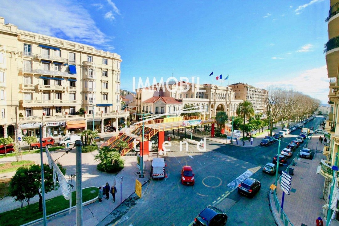Apartamento en Menton, Provenza-Alpes-Costa Azul, Francia 1 - 12239397