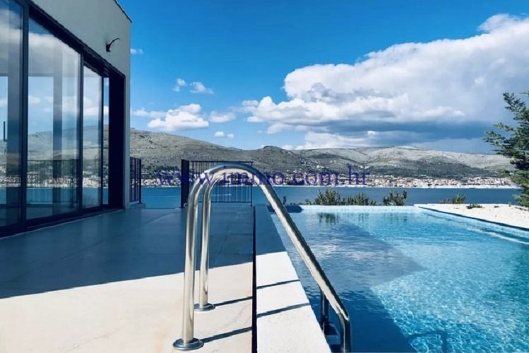 Villa in Zedno, Split-Dalmatia County, Croatia 1 - 12239745