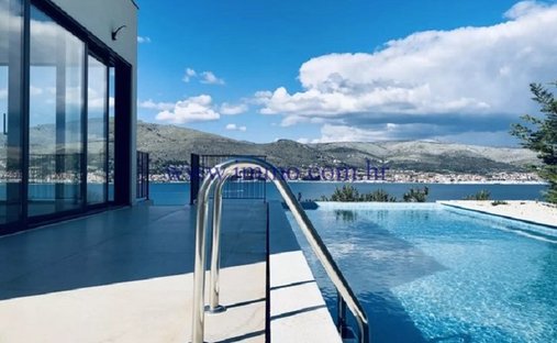 Villa in Zedno, Split-Dalmatia County, Croatia 1