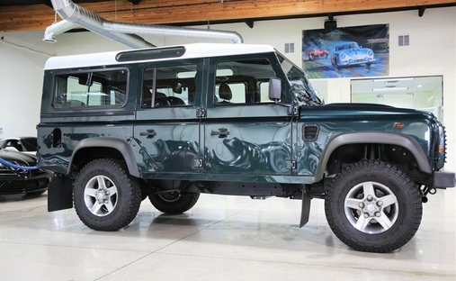 1995 Land Rover Defender 110 LT1 V8 10-SPEED AUTO in Los angeles, CA, United States 1