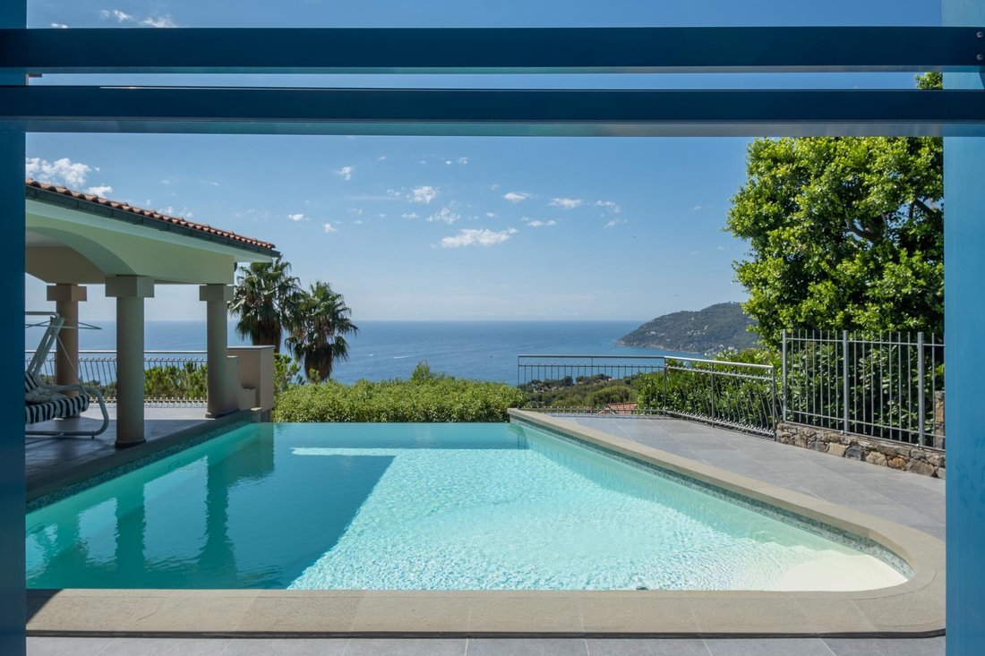 Villa in Pinamare, Andora, Liguria 2 - 12242437