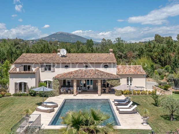 Villa in Châteauneuf, Provence-Alpes-Côte d'Azur, France 1